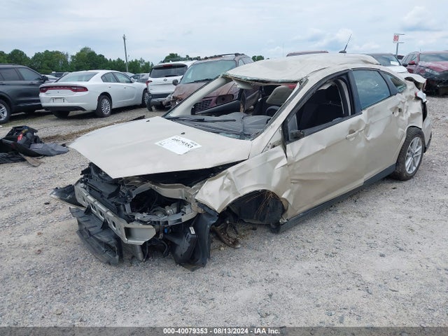 Ford FOCUS SE 2017 1FADP3F24HL304908 Image 2