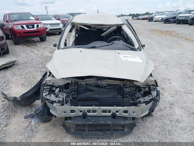 Ford FOCUS SE 2017 1FADP3F24HL304908 Image 6