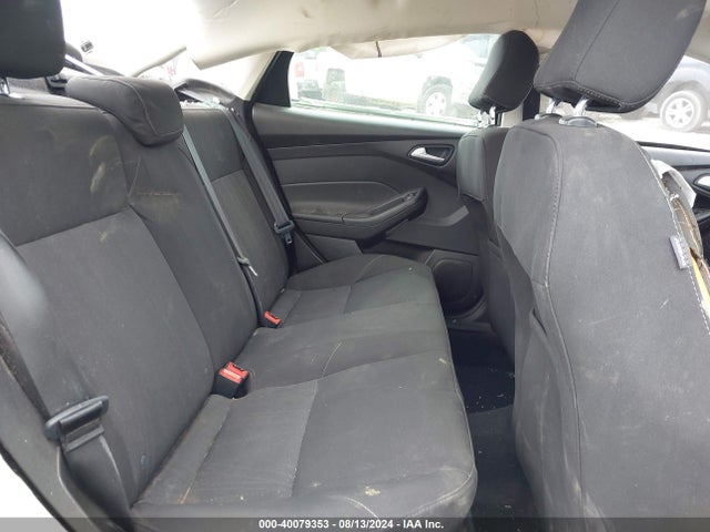 Ford FOCUS SE 2017 1FADP3F24HL304908 Image 8