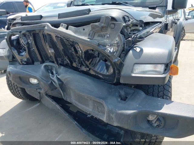1C4HJXDG1KW678451 Jeep Wrangler Unlimited Sport S 4x4