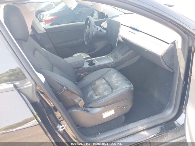 2022 TESLA MODEL Y 7SAYGDEE6NA008977 Photo 4