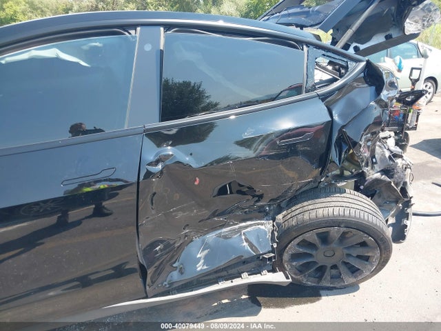 2022 TESLA MODEL Y 7SAYGDEE6NA008977 Photo 5