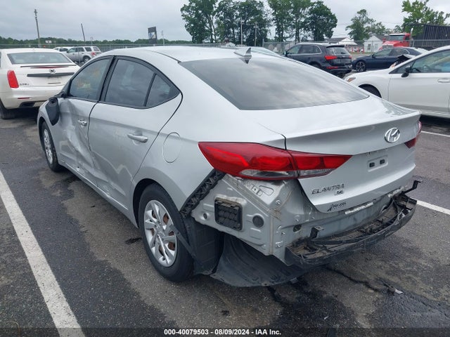 Hyundai ELANTRA SE 2017 5NPD74LF2HH206827 Image 3
