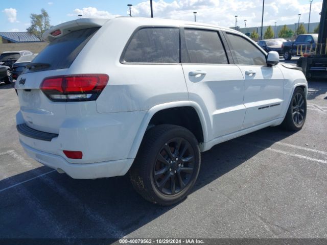 1C4RJEAG1NC155076 Jeep Grand Cherokee Wk Laredo X 4x2