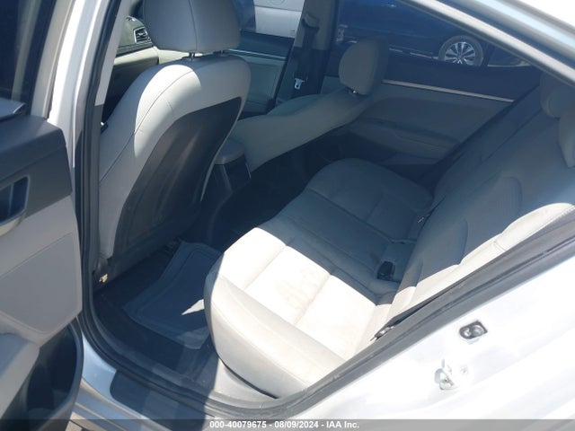 Hyundai ELANTRA SE 2017 KMHD74LF6HU089125 Image 8