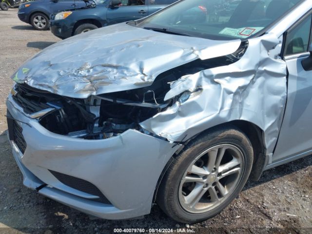 1G1BE5SMXH7137644 Chevrolet Cruze Lt Auto