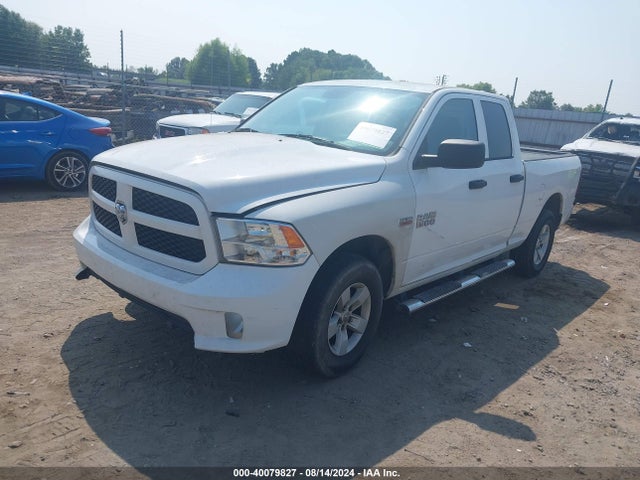 RAM 1500 Express Quad Cab 4x4 6'4 Box 2017 1C6RR7FT6HS633651 Image 2