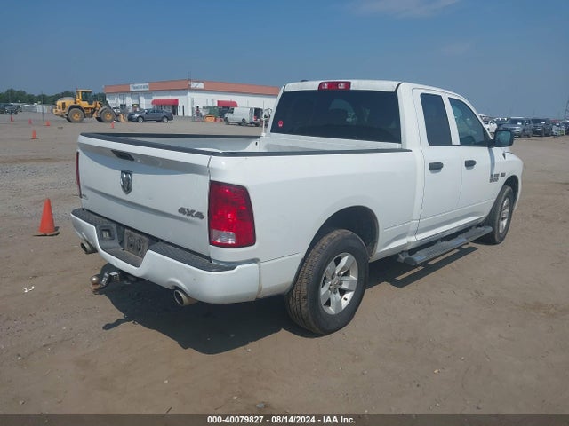 RAM 1500 Express Quad Cab 4x4 6'4 Box 2017 1C6RR7FT6HS633651 Image 4