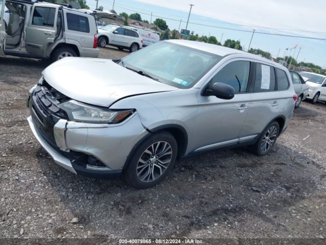 JA4AD2A35JZ012035 Mitsubishi Outlander Es
