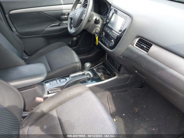JA4AD2A35JZ012035 Mitsubishi Outlander Es