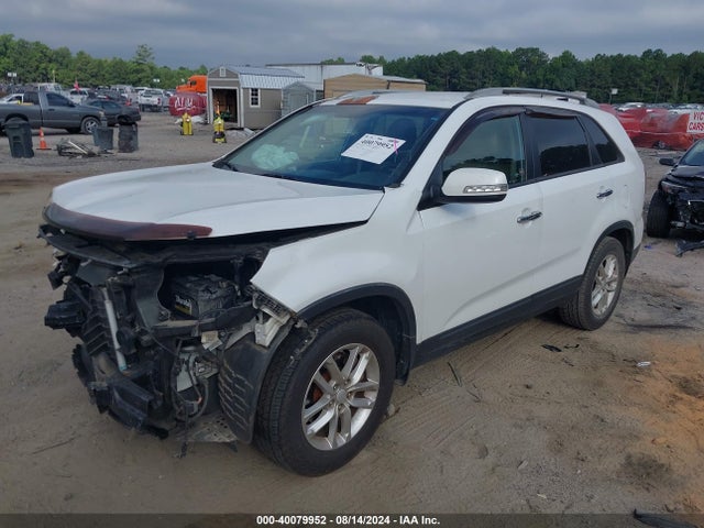 5XYKT3A66FG635568 KIA SORENTO LX