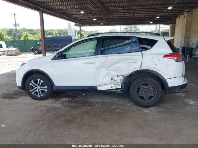 Toyota RAV4 LE 2018 JTMBFREV3JJ225654 Image 14