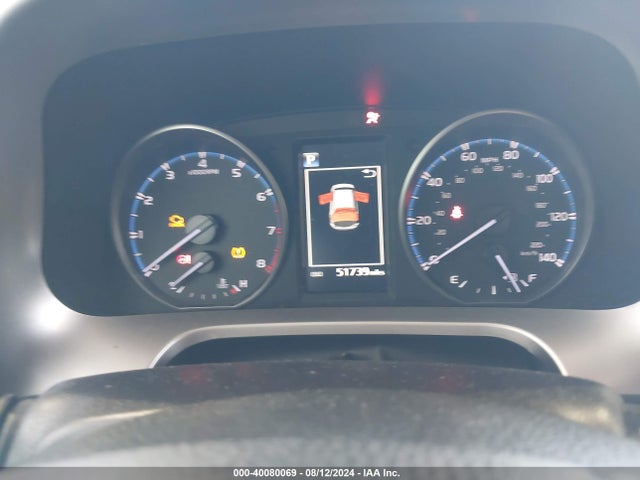 Toyota RAV4 LE 2018 JTMBFREV3JJ225654 Image 7