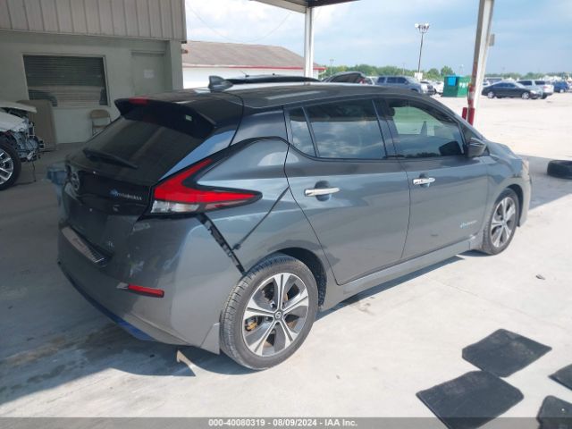 1N4AZ1CP3JC307161 Nissan Leaf Sl