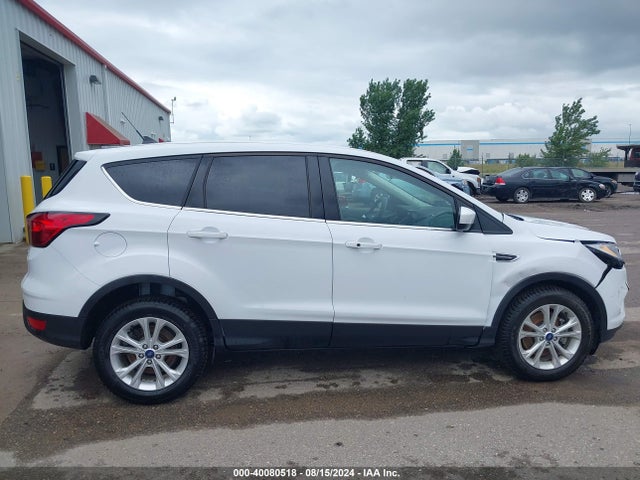 Ford ESCAPE SE 2019 1FMCU9GD7KUB64304 Image 13