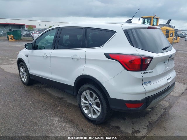 Ford ESCAPE SE 2019 1FMCU9GD7KUB64304 Image 3