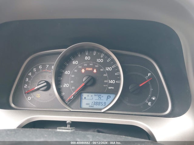 Toyota RAV4 LE 2015 JTMBFREV1FJ014881 Image 7