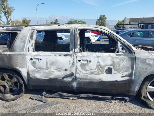 Chevrolet Suburban Lt 2018 1GNSCHKC5JR259755 Image 12