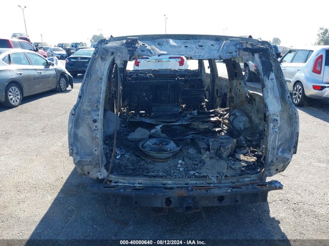Chevrolet Suburban Lt 2018 1GNSCHKC5JR259755 Image 15