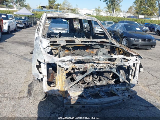 Chevrolet Suburban Lt 2018 1GNSCHKC5JR259755 Image 6