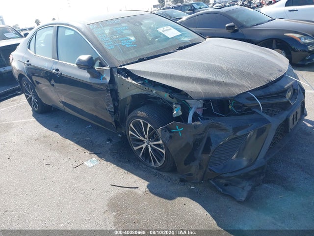 Toyota CAMRY SE 2018 4T1B11HK4JU597063 zdjęcie główne