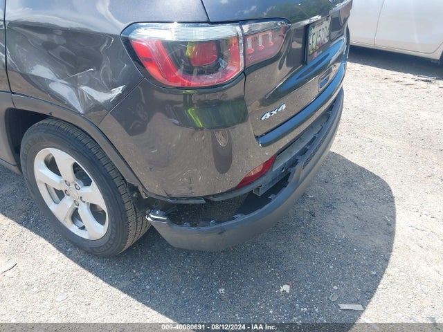 3C4NJDBB7JT401834 Jeep Compass Latitude 4x4
