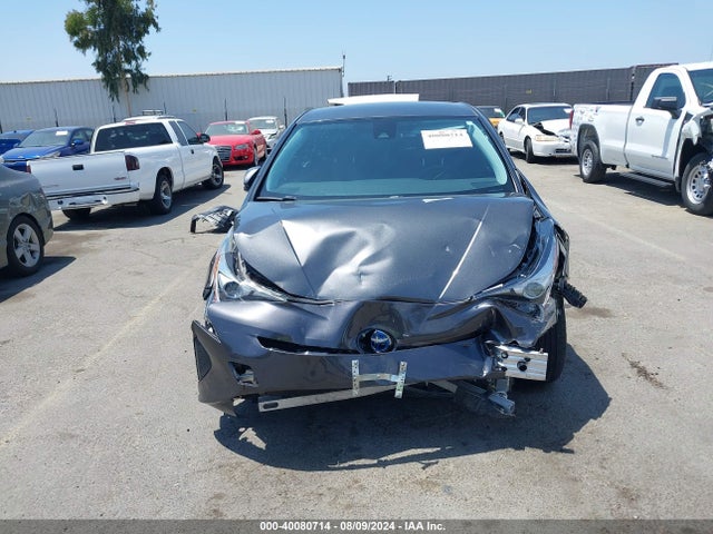 Toyota Prius Two 2017 JTDKBRFU1H3025369 Image 12