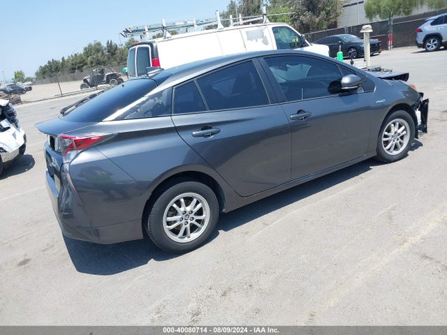 Toyota Prius Two 2017 JTDKBRFU1H3025369 Image 4
