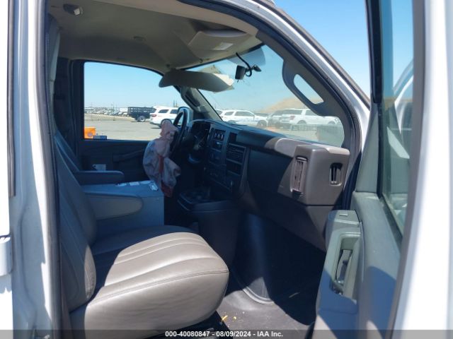 1GCWGAFP3K1362143 Chevrolet Express 2500 Work Van