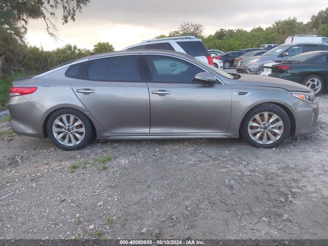 KIA OPTIMA EX 2017 5XXGU4L30HG175505 Image 13