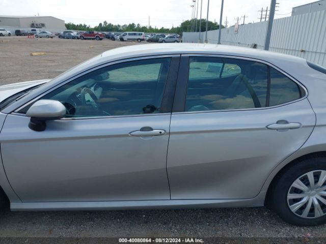 4T1B31HK6JU508586 Toyota Camry Hybrid Le