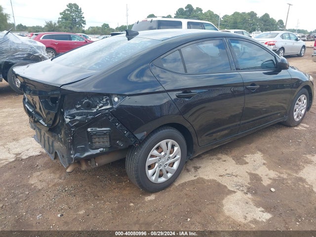 Hyundai ELANTRA SE 2017 5NPD74LF1HH048156 Image 4