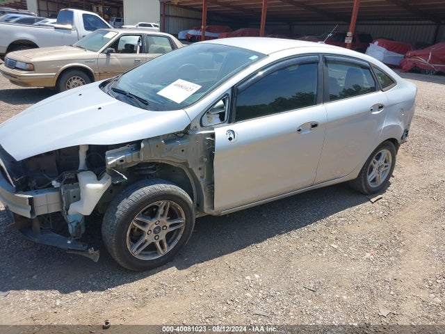 Ford FIESTA SE 2019 3FADP4BJ1KM140400 Image 2