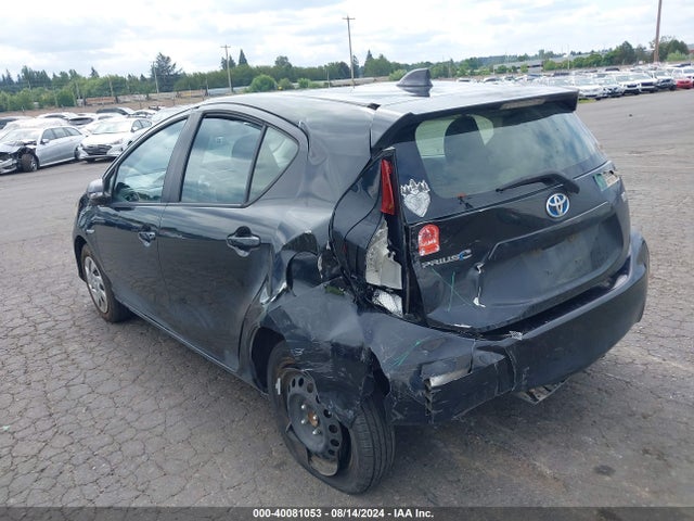 Toyota Prius C Two 2015 JTDKDTB34F1576196 Image 3