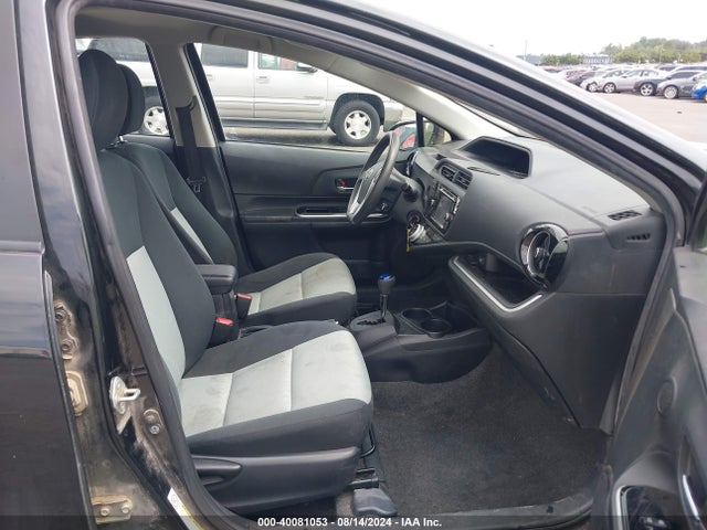 Toyota Prius C Two 2015 JTDKDTB34F1576196 Image 5