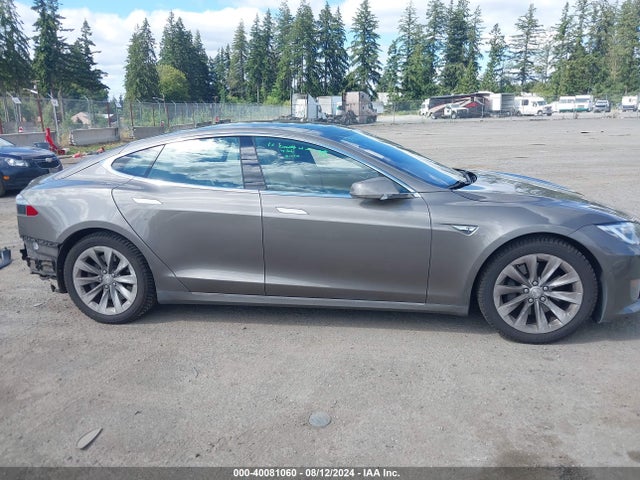 Tesla Model S 60/70/75/85 2016 5YJSA1E16GF152762 Image 14