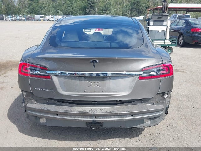 Tesla Model S 60/70/75/85 2016 5YJSA1E16GF152762 Image 17