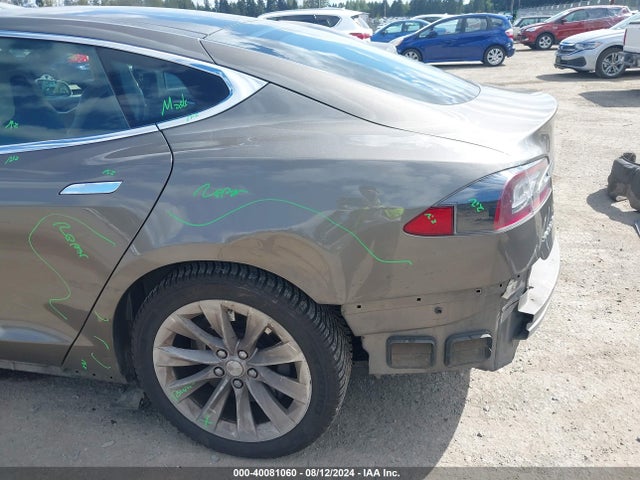 Tesla Model S 60/70/75/85 2016 5YJSA1E16GF152762 Image 6
