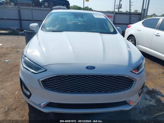 3FA6P0RU5KR138749 Ford Fusion Hybrid Titanium