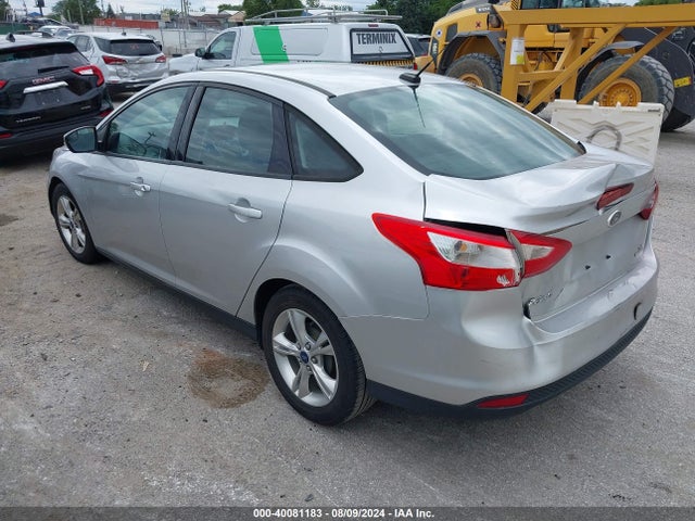 Ford FOCUS SE 2014 1FADP3F24EL242423 Image 3