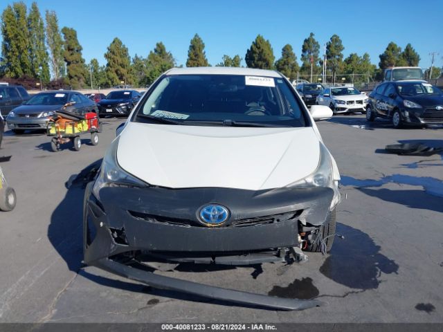JTDKARFUXG3501393 Toyota Prius Four Touring