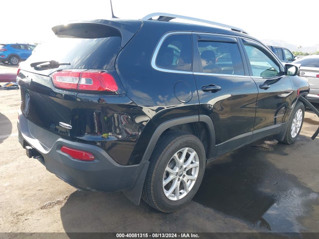 1C4PJMCS9HW530265 Jeep Cherokee Latitude 4x4