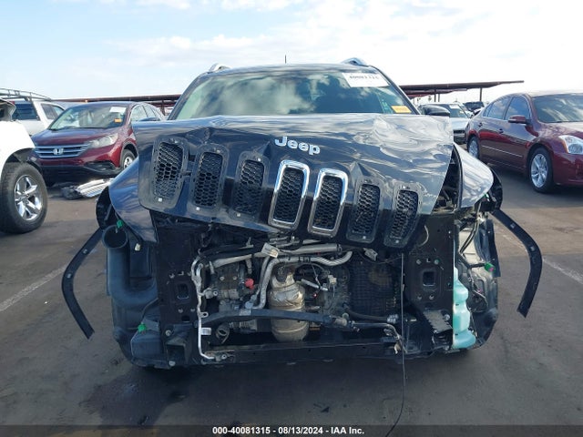 1C4PJMCS9HW530265 Jeep Cherokee Latitude 4x4