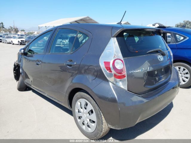JTDKDTB35E1574262 Toyota Prius C One