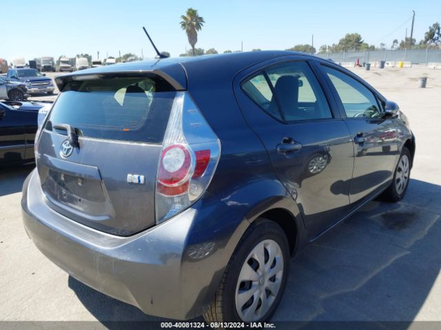 JTDKDTB35E1574262 Toyota Prius C One