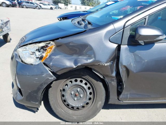 JTDKDTB35E1574262 Toyota Prius C One
