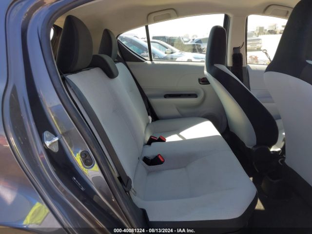JTDKDTB35E1574262 Toyota Prius C One
