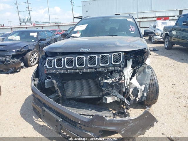 3C4NJDCN8PT569158 Jeep Compass Limited 4x4