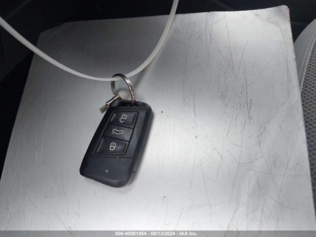 3VVDX7B22NM018235 Volkswagen tsi