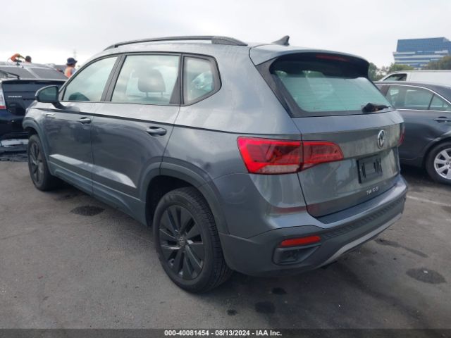 3VVDX7B22NM018235 Volkswagen tsi